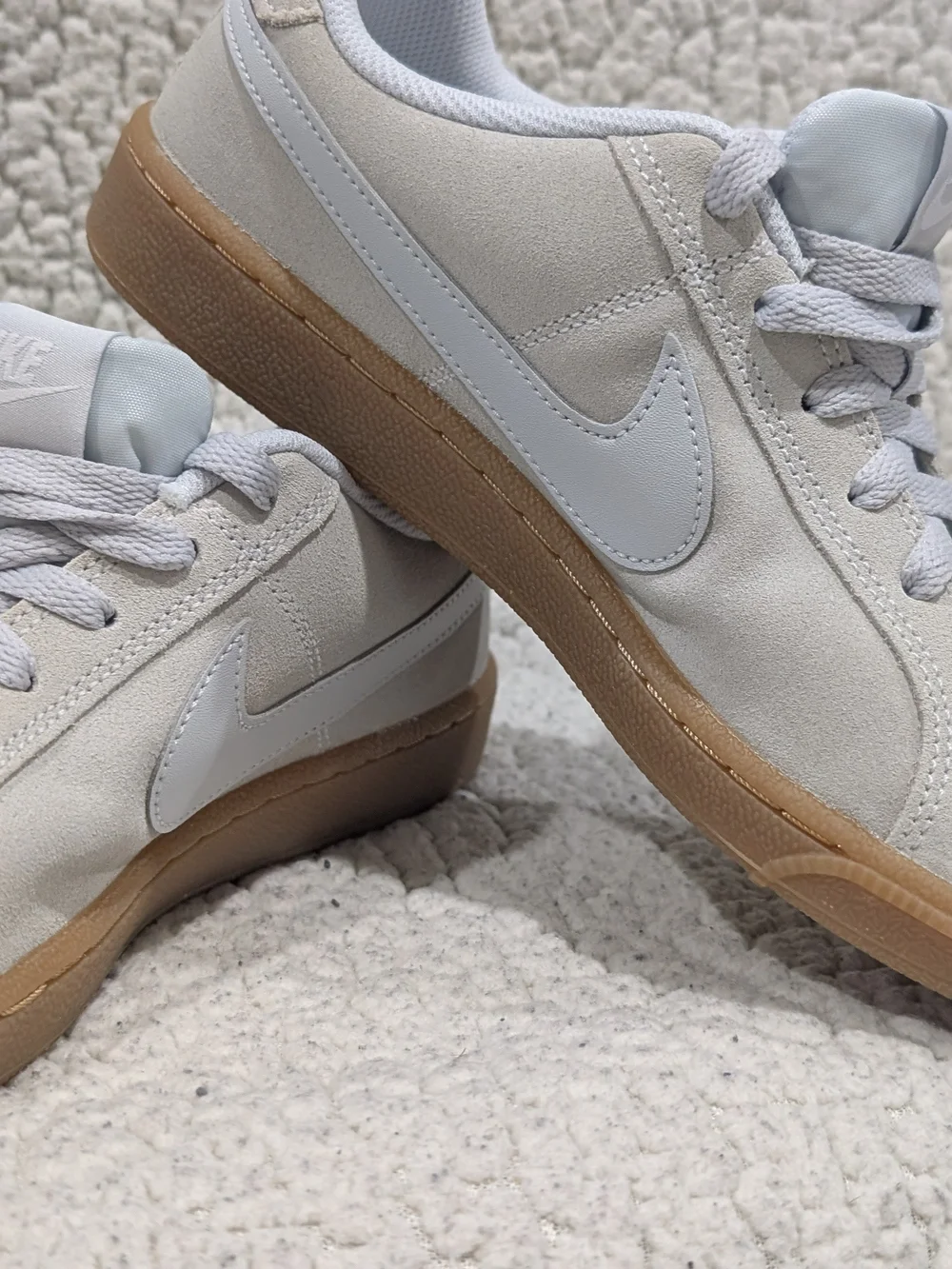 Nike Court Royale Suede